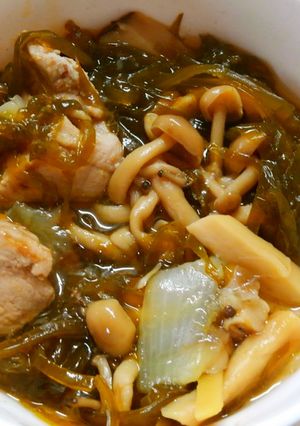 簡単！和食に切り昆布と豚肉ときのこの煮物-レシピのメイン写真