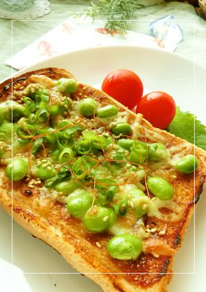怪シイ味?の枝豆トースト-レシピのメイン写真