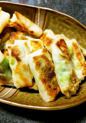 簡単おつまみ！枝豆＆チーズの餃子の皮包み-レシピのメイン写真