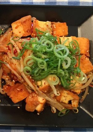 厚揚げとシャキシャキもやしのキムチ炒め-レシピのメイン写真