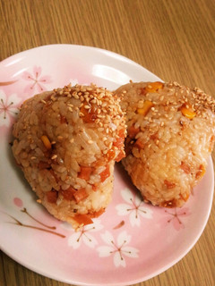 魚肉ソーセージとコーンの甘辛おにぎり☆-レシピのメイン写真