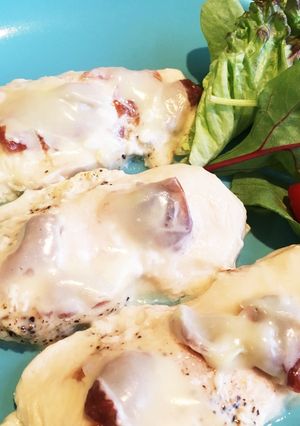 簡単ヘルシーおかず☆鶏胸肉の梅チーズ焼き-レシピのメイン写真
