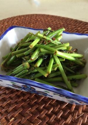 モロヘイヤの茎のスパイシーきんぴら-レシピのメイン写真
