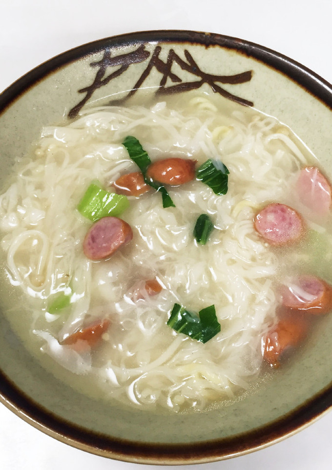 ☆残った餃子の皮で簡単ラーメン☆-レシピのメイン写真