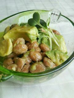 簡単で美味しい!『アボガド納豆』-レシピのメイン写真