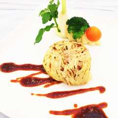 รูปของ 13.仔牛のフィレ ポテト包み焼き