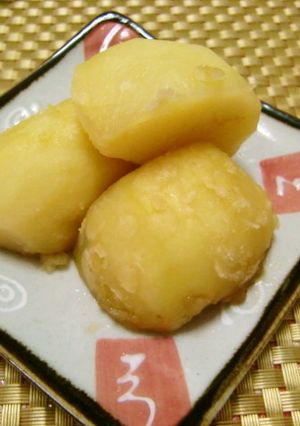 ★よくねたいもをレンジでホクホク煮物♪-レシピのメイン写真