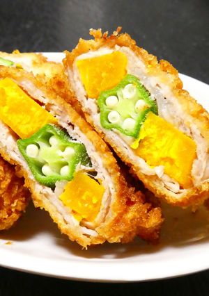 お弁当にも♪オクラかぼちゃ巻き☆とんかつ-レシピのメイン写真
