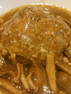 あまり煮込まない!煮込みハンバーグ-レシピのメイン写真