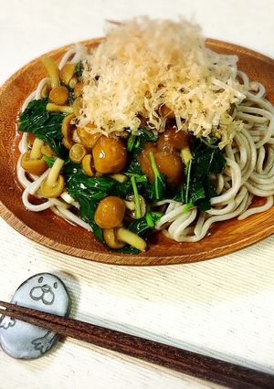 なめことモロヘイヤの冷たい蕎麦-レシピのメイン写真