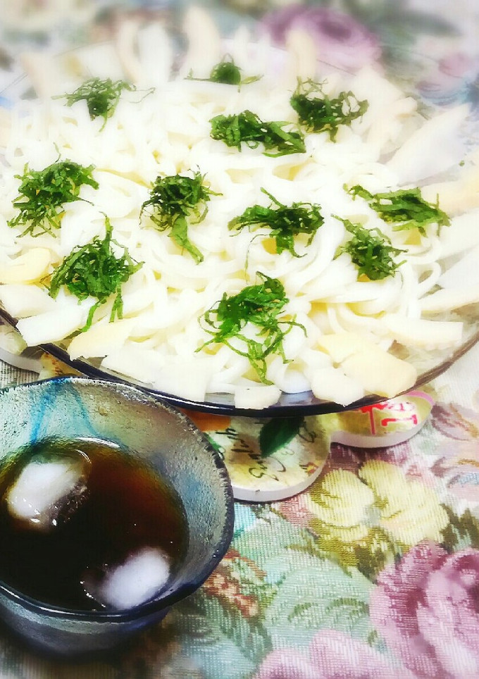 筍と大葉の稲庭ざるうどん(めんつゆ)-レシピのメイン写真