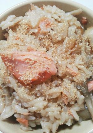 鮭の炊き込みご飯-レシピのメイン写真