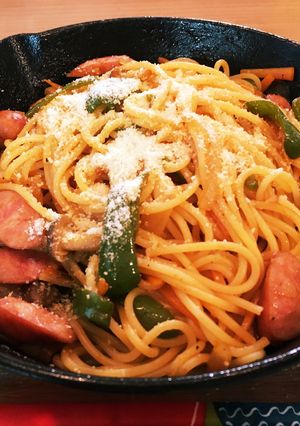 スキレットで作る基本のナポリタン-レシピのメイン写真