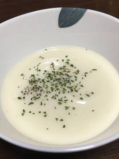 ジャガイモの冷たいスープ-レシピのメイン写真