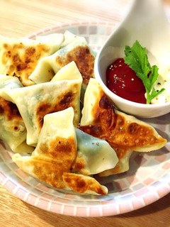 餃子の皮de★セロリとベーコンの包み焼き-レシピのメイン写真