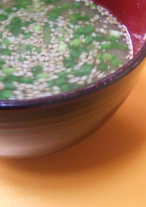 残った味噌汁で☆ゴマネギ味噌汁-レシピのメイン写真