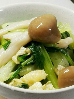 汁まで楽しむ★青梗菜としめじの塩味お浸し-レシピのメイン写真