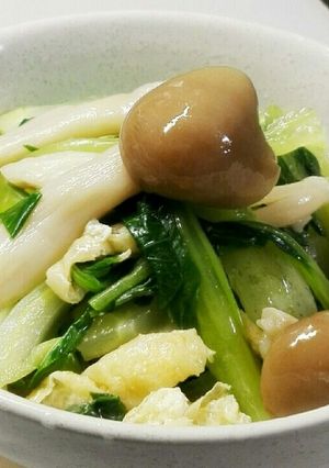 汁まで楽しむ★青梗菜としめじの塩味お浸し-レシピのメイン写真