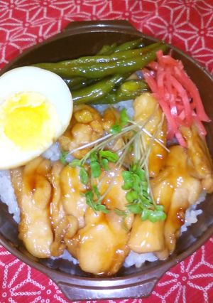 フライパン一つで簡単・鶏の照り焼き丼弁当-レシピのメイン写真