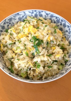 セロリの葉としらすのチャーハン-レシピのメイン写真