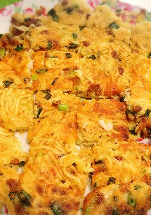 サッポロ一番塩らーめん☆納豆チーズチヂミ-レシピのメイン写真