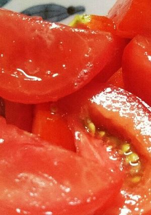 簡単！甘くなる？！トマトの液体塩麹漬け♪-レシピのメイン写真