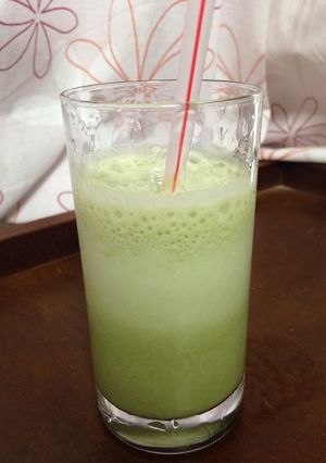 朝に一杯！抹茶とバナナのスムージー-レシピのメイン写真
