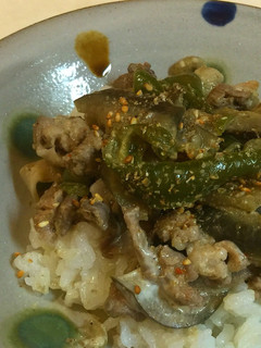 味噌マヨ風味☆茄子ぴー丼-レシピのメイン写真