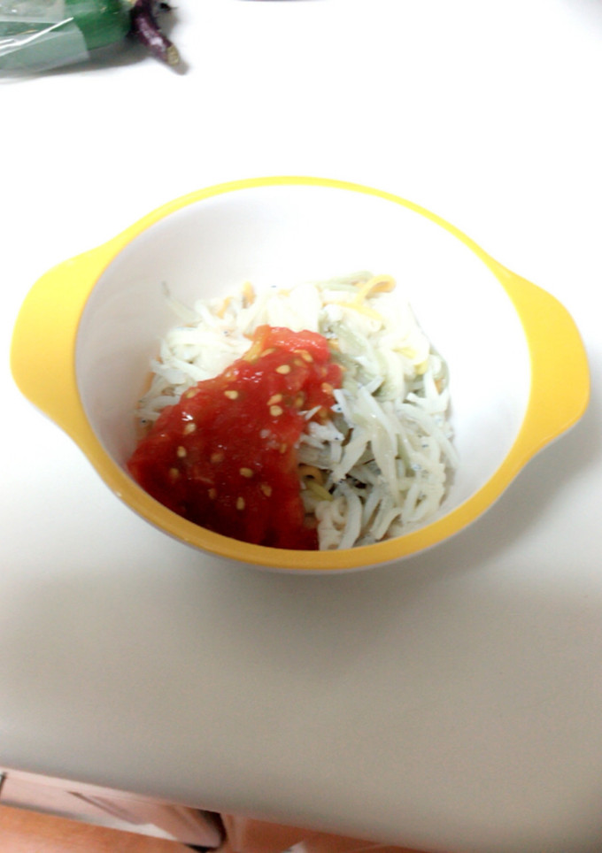 離乳食 しらすとトマトのそうめん-レシピのメイン写真