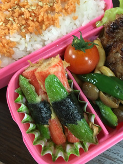 お弁当に!カニカマとスナップエンドウ天!-レシピのメイン写真