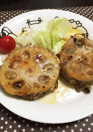 豆腐と根菜入つくねの蓮根はさみ焼き-レシピのメイン写真