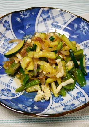 簡単！イカとズッキーニの中華炒め-レシピのメイン写真
