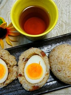 焼き鳥と味玉おにぎり【缶詰レシピ】-レシピのメイン写真