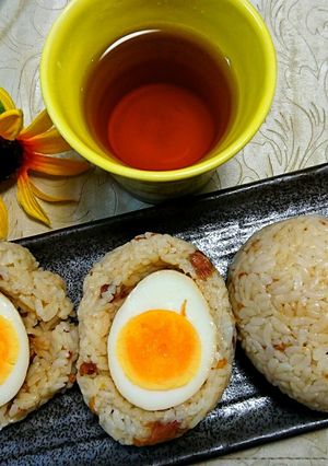 焼き鳥と味玉おにぎり【缶詰レシピ】-レシピのメイン写真