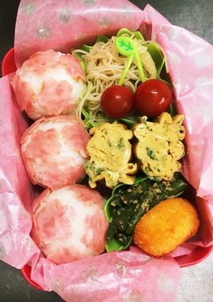 ビアハムお花おにぎり-レシピのメイン写真