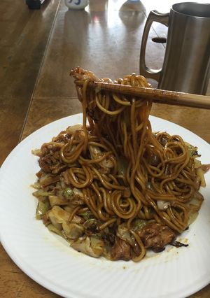 ハンバーグのソースのリメイク焼きそば-レシピのメイン写真