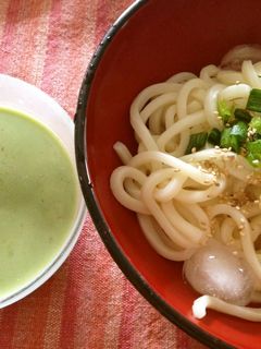 暑い日に!緑茶ごまだれ冷やしうどん-レシピのメイン写真
