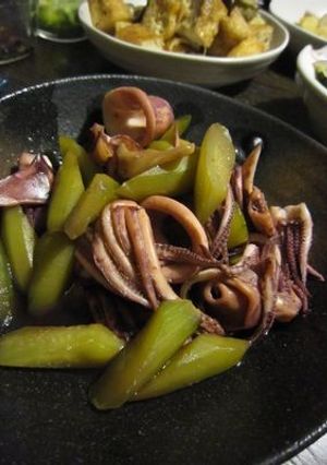 イカの煮付けにキュウリ♪-レシピのメイン写真
