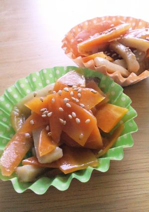 お弁当のおかずに☆ちくわと人参の炒め煮-レシピのメイン写真