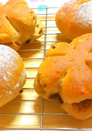 湯種でふわもっち♪黒糖レーズンパン-レシピのメイン写真