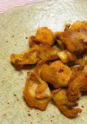 【調理】油ハネしないカレー味鶏皮チップス-レシピのメイン写真