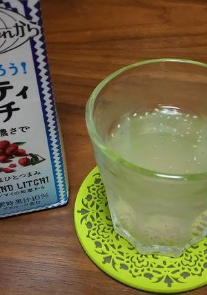 ホワイトチアシードとソルティライチ-レシピのメイン写真