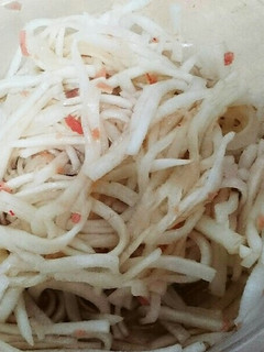 大根の皮のさっぱり和えの小鉢-レシピのメイン写真