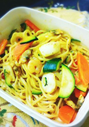 炒めるだけ！シーフードカレー焼きそば弁当-レシピのメイン写真