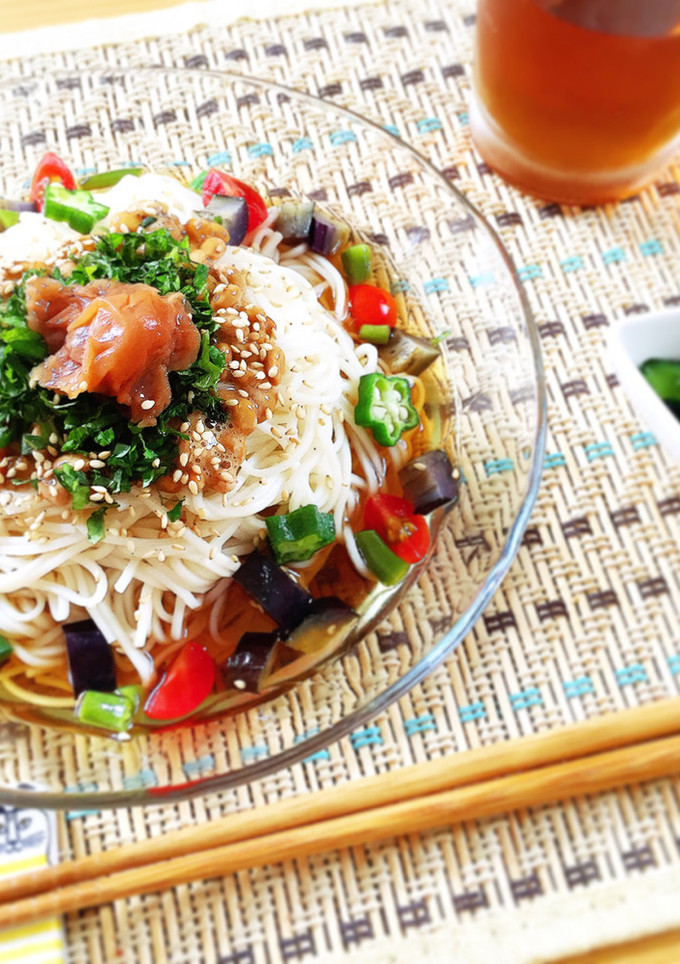 簡単！納豆と夏野菜のさっぱりそうめん-レシピのメイン写真