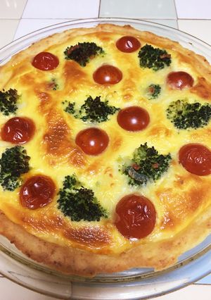 プチトマトとブロッコリーのポテトキッシュ-レシピのメイン写真