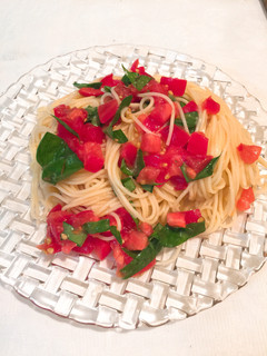 フルーツトマトとバジルの冷製パスタ-レシピのメイン写真