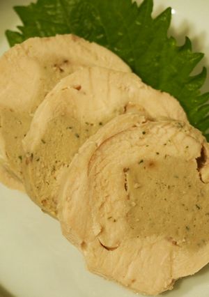 豆腐と挽肉でかさ増し 和風しそ入り鶏ハム-レシピのメイン写真