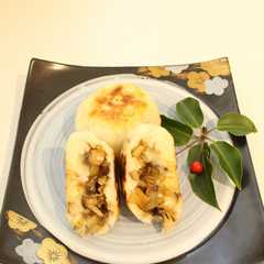 รูปของ きのこたっぷりのびーるチーズおやき