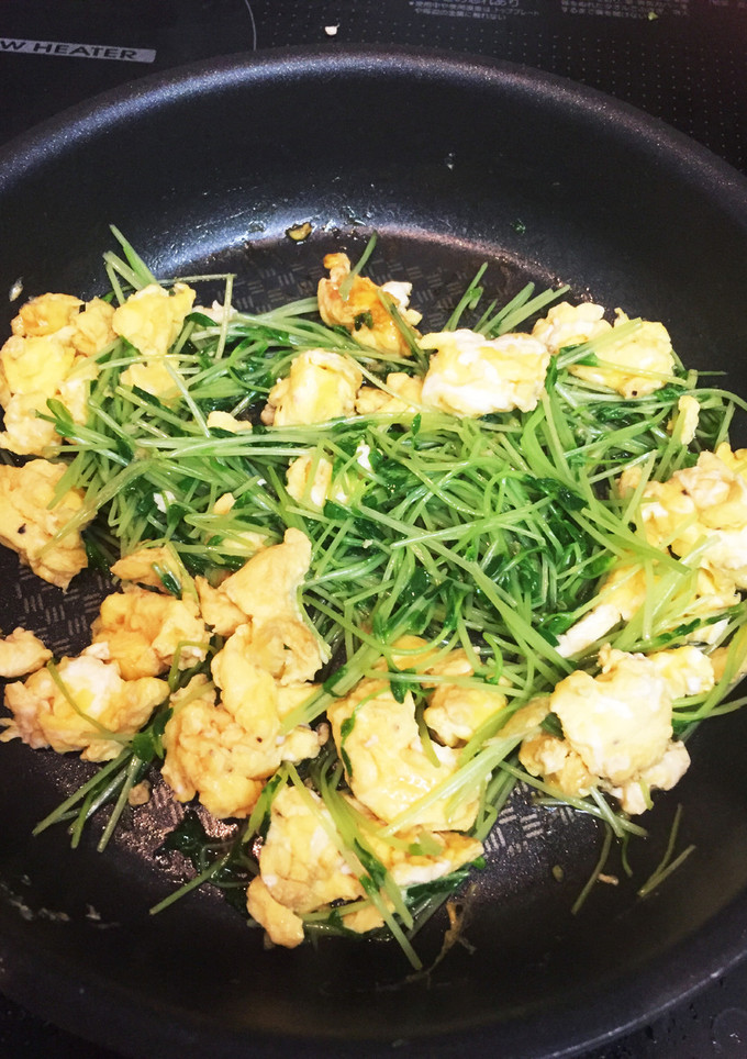 卵と豆苗炒め-レシピのメイン写真
